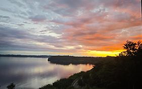 Los laureles vista al lago
